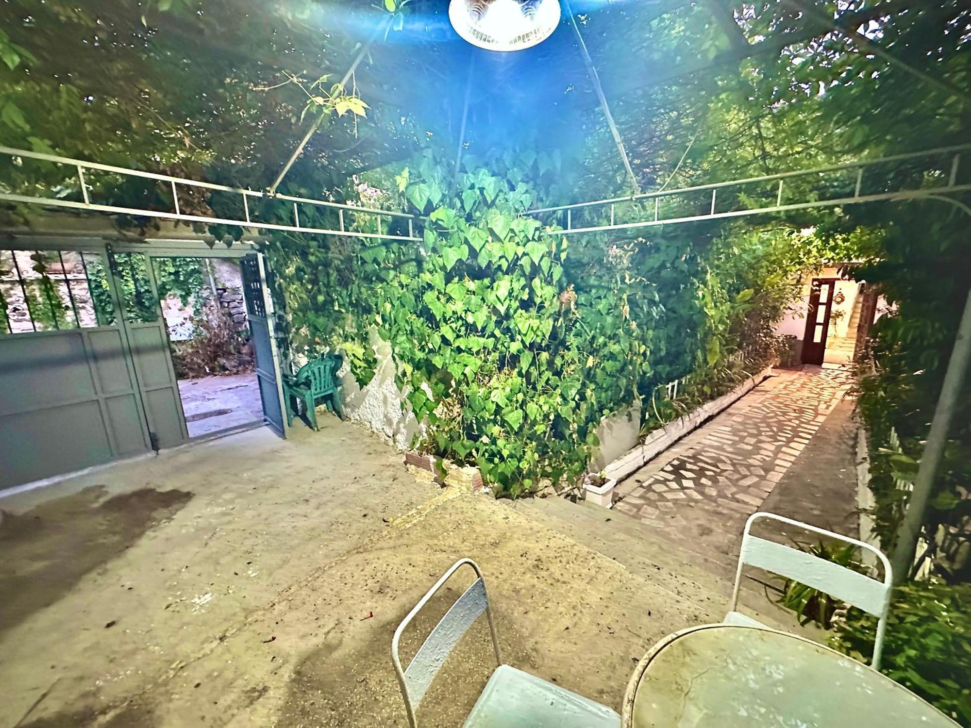 ホテル Grandpas House ジロカストラ エクステリア 写真