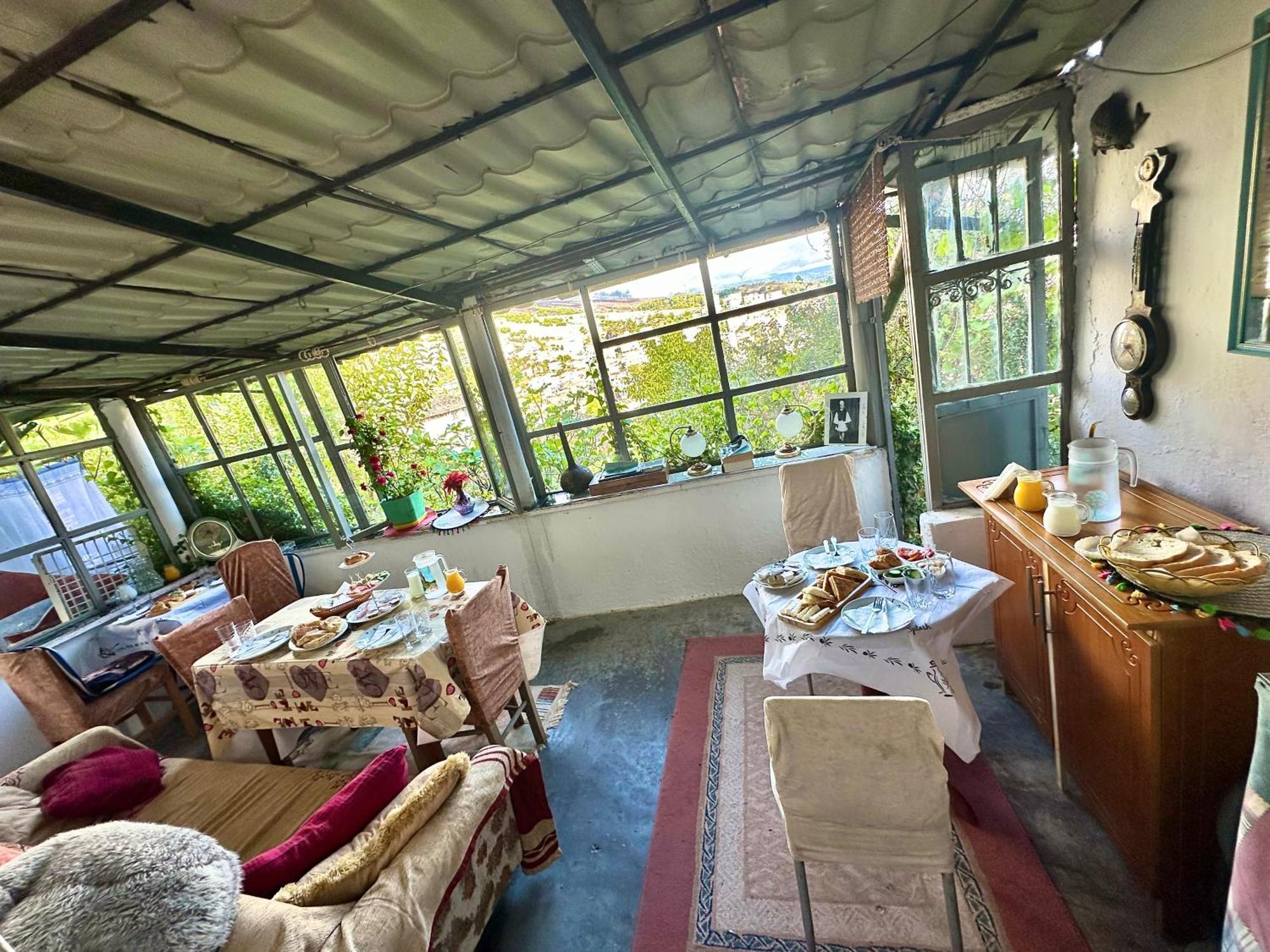 ホテル Grandpas House ジロカストラ エクステリア 写真